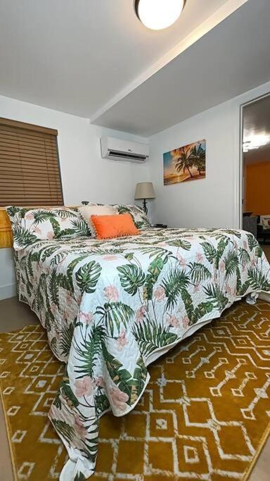 Sleeps 3, Casa Tropical In Miami Apartment Bagian luar foto